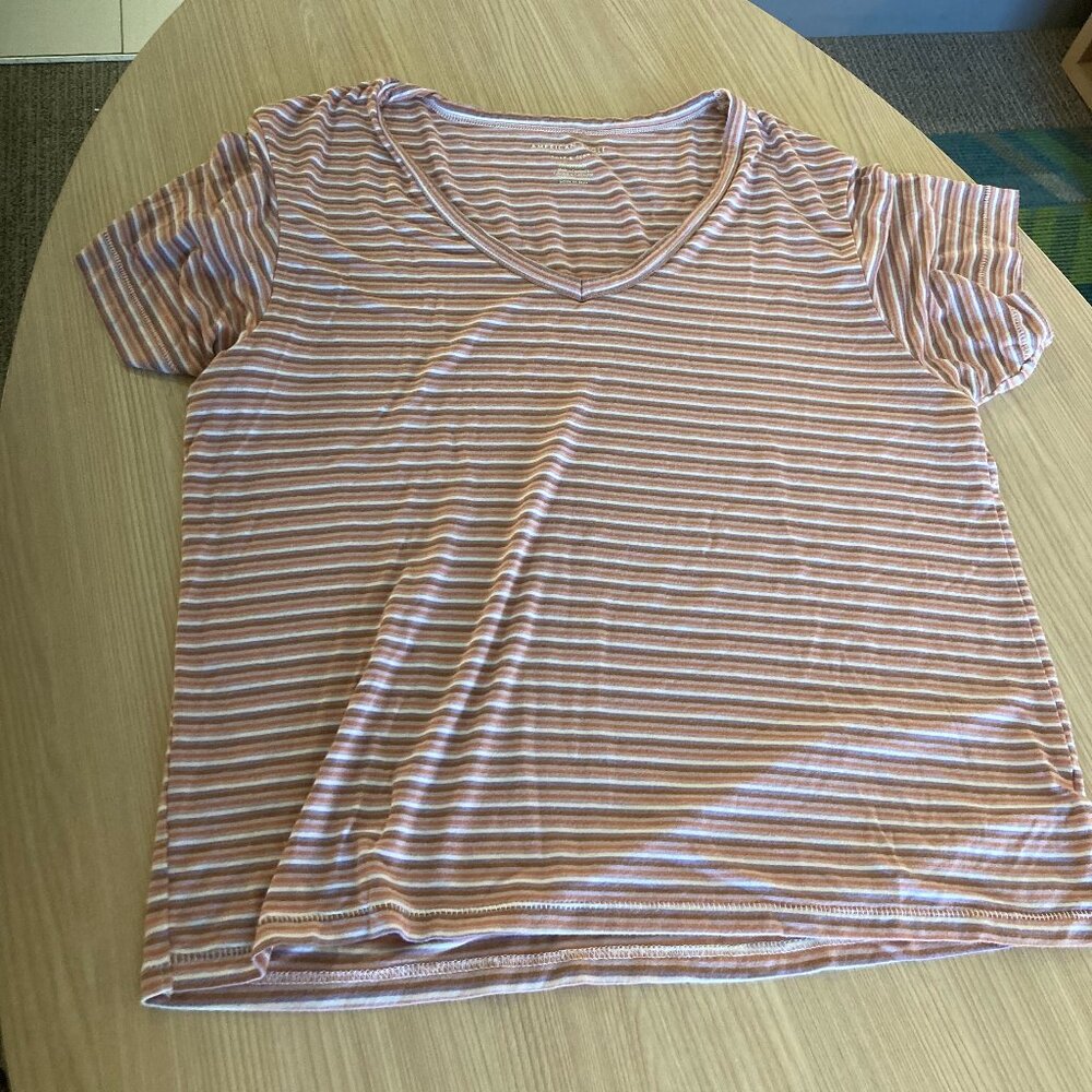 American Eagle Soft & Sexy V Neck T  Shirt XS Xtra Small Short Sleeve Striped